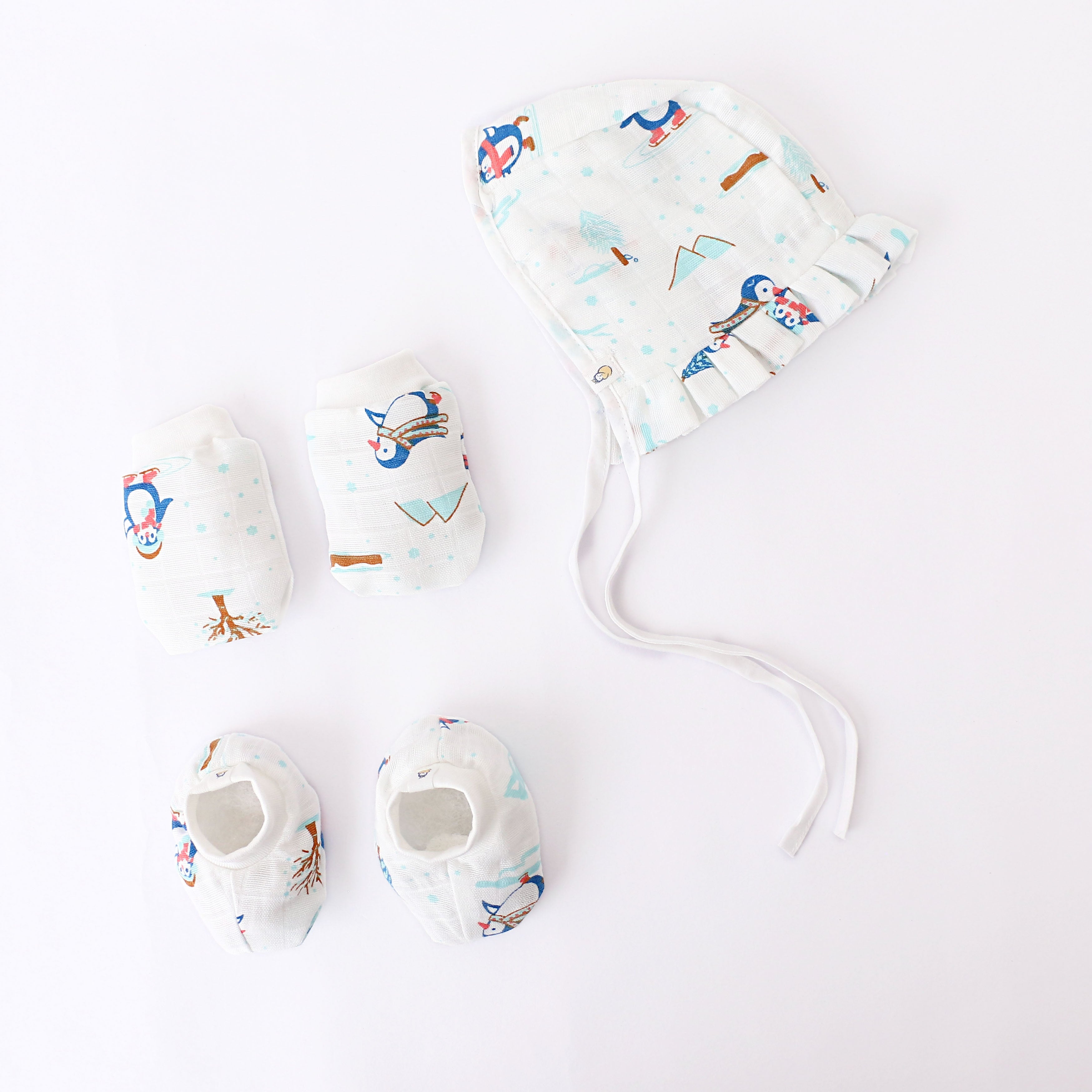 Baby essential Starter gift Kit - 6 piece set - Penguin Wonderland