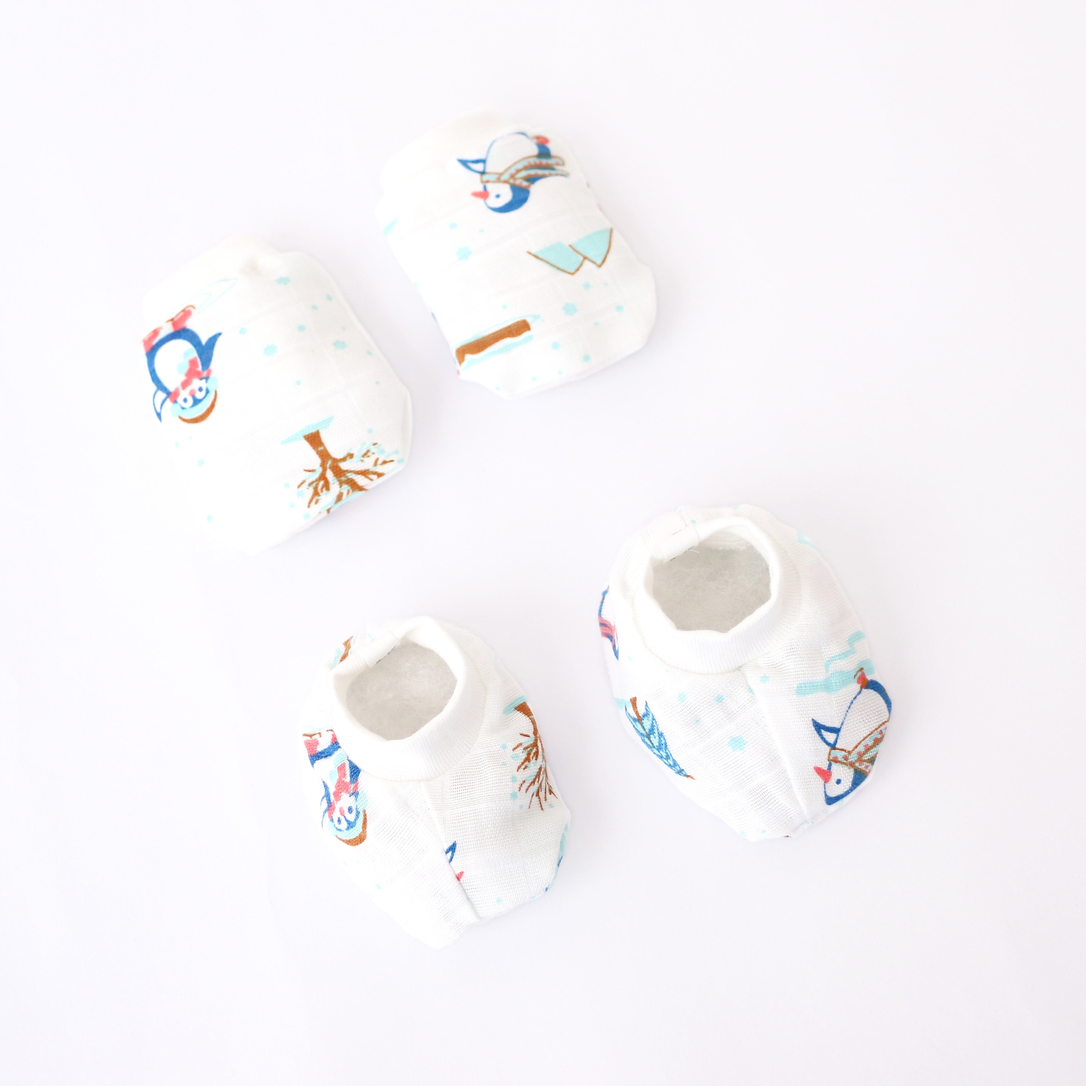 Baby Mittens and Booties 3 Pack Set ( 0 - 4 months ) 100% Cotton (Little Expolrer Combo)