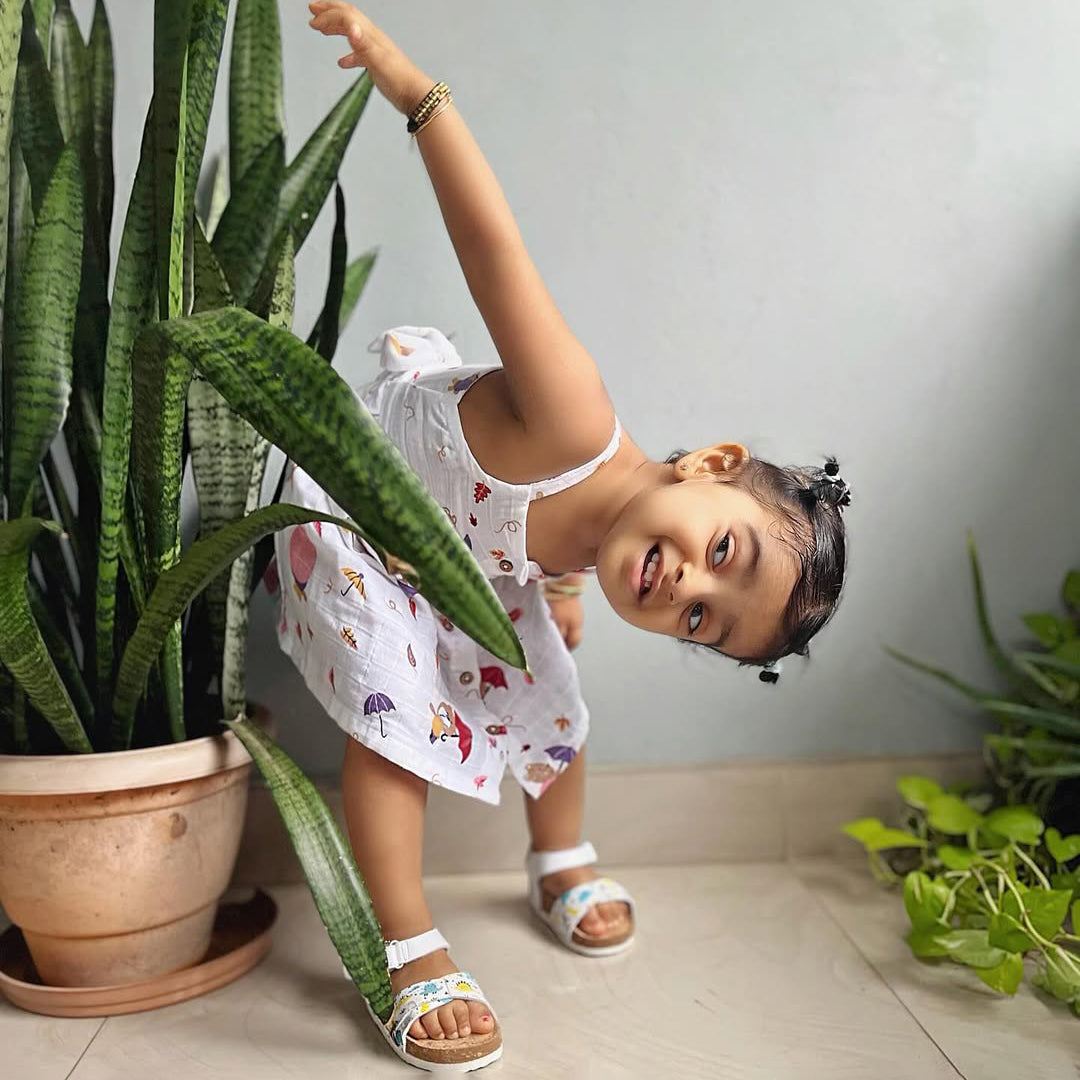 Teddy's Windy Walk - Sleeveless Muslin Cotton Frock with Bow (0m to 4years)