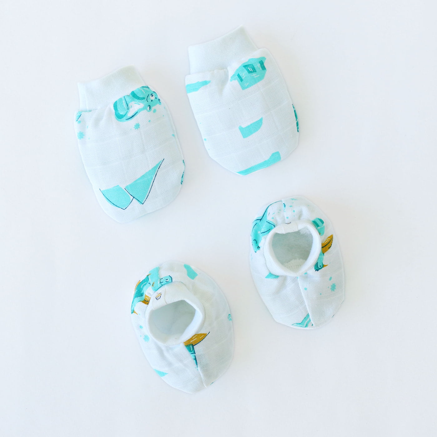 Baby Mittens and Booties 6 Pack Set ( 0 - 4 months ) 100% Cotton