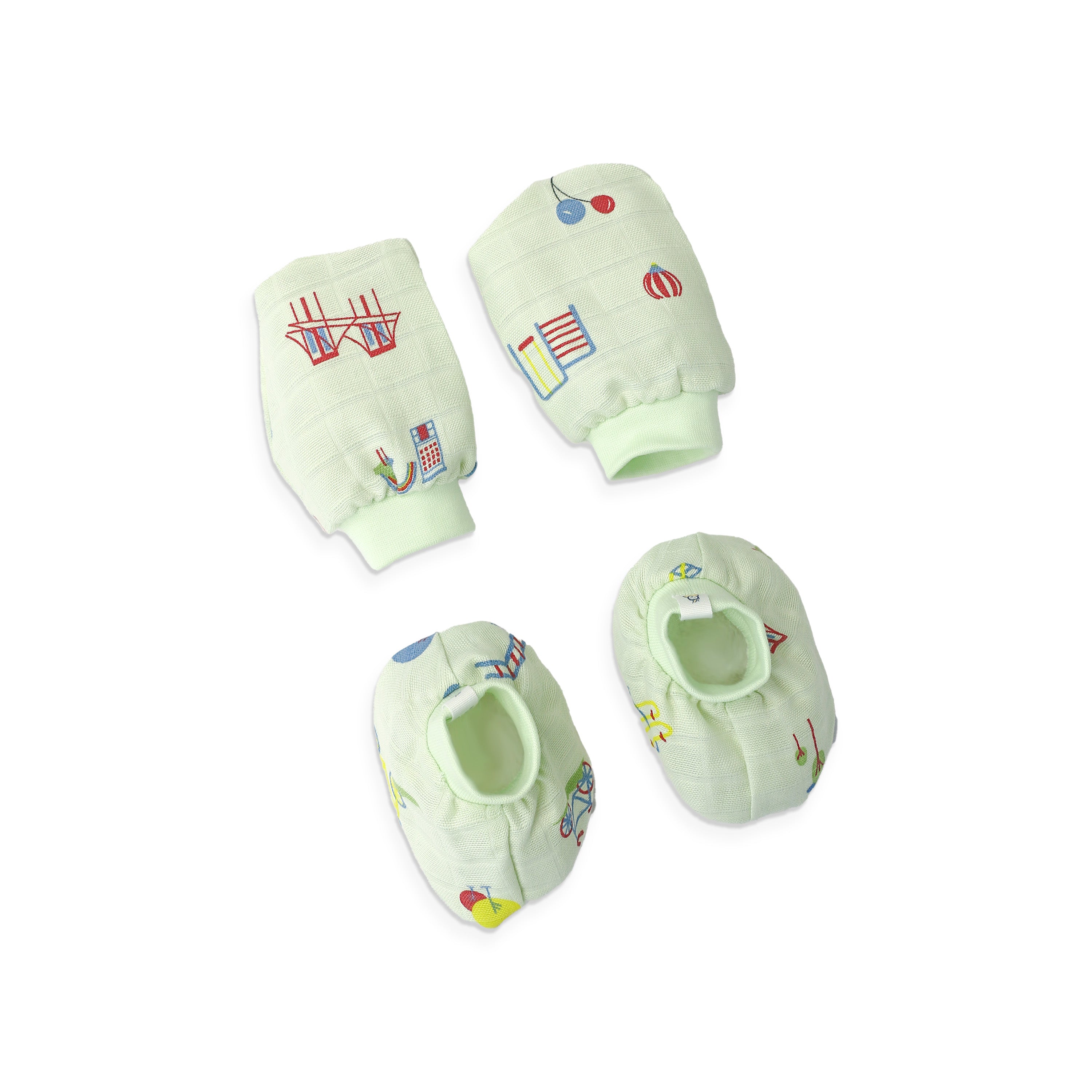 Baby Cap, Mittens and booties Set - Park Play Days (0-3 Months)