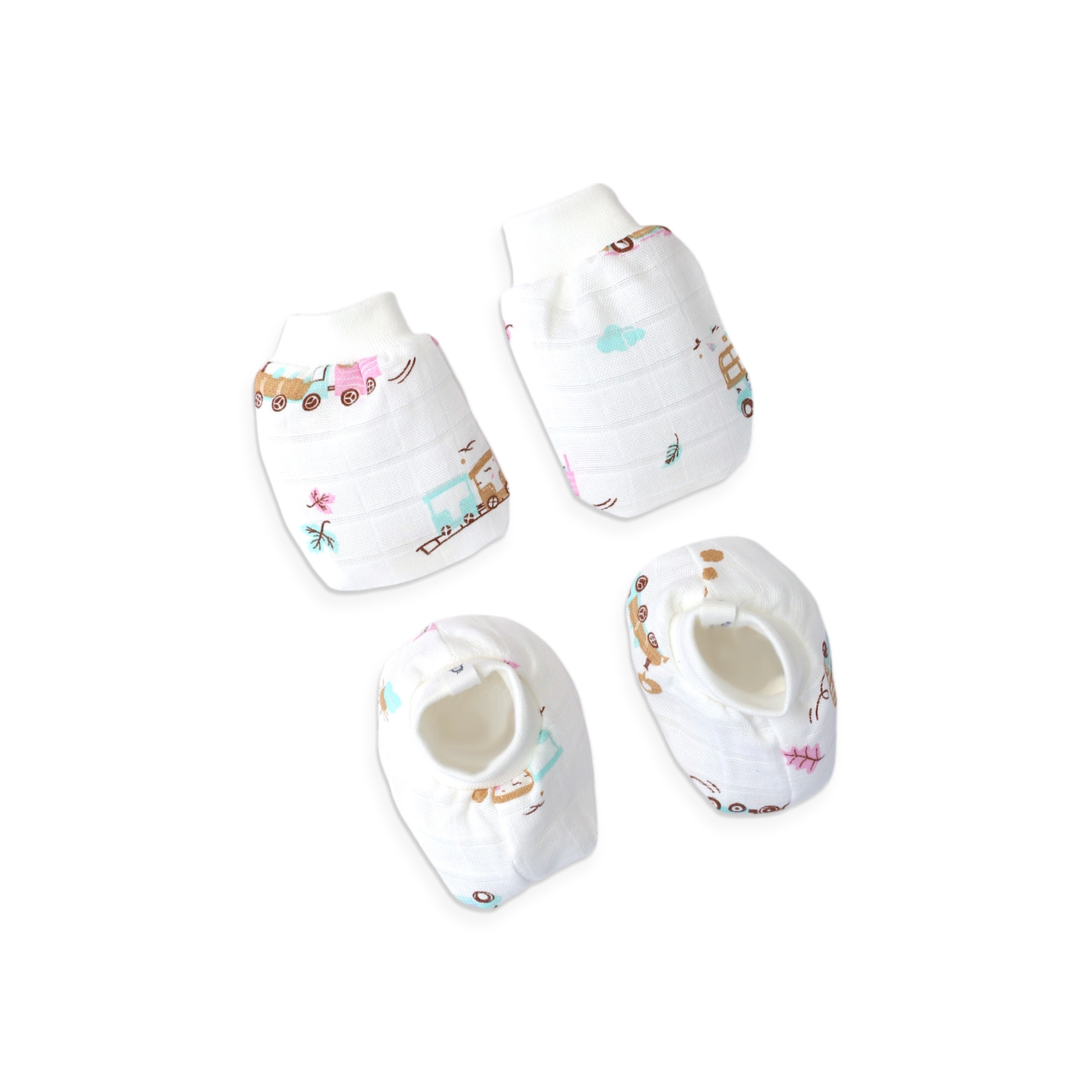 Baby Cap, Mittens and booties Set - Tiny Wheels & Wonders (0-3 Months)