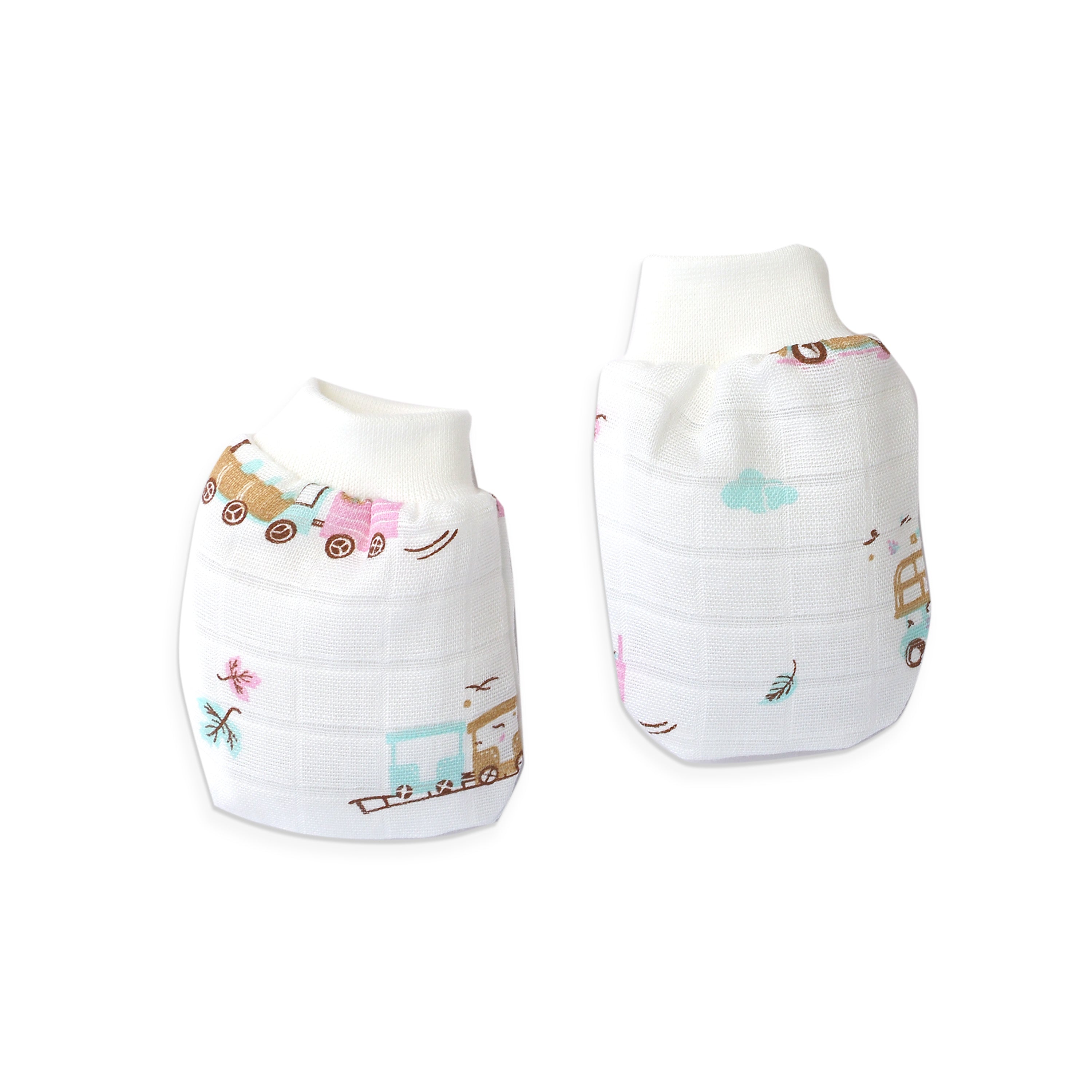 Baby Cap, Mittens and booties Set - Tiny Wheels & Wonders (0-3 Months)