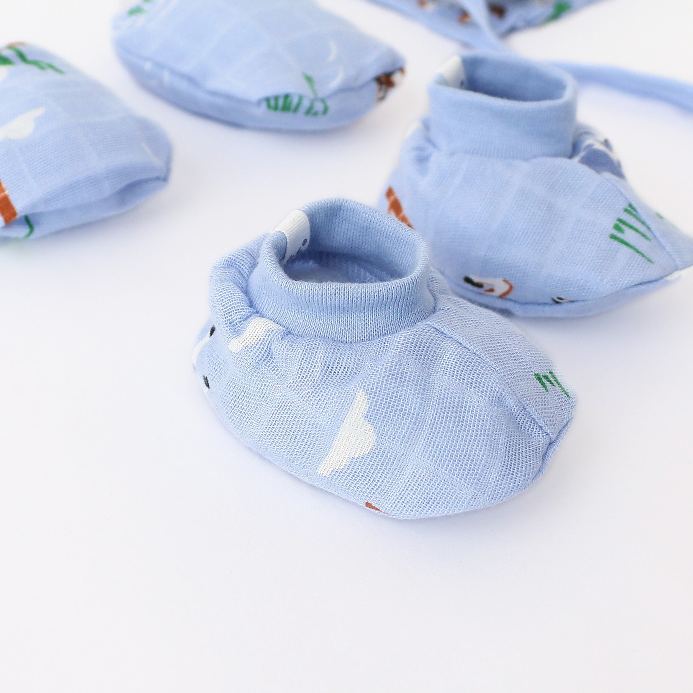 Baby Mittens and Booties 6 Pack Set ( 0 - 4 months ) 100% Cotton NEW