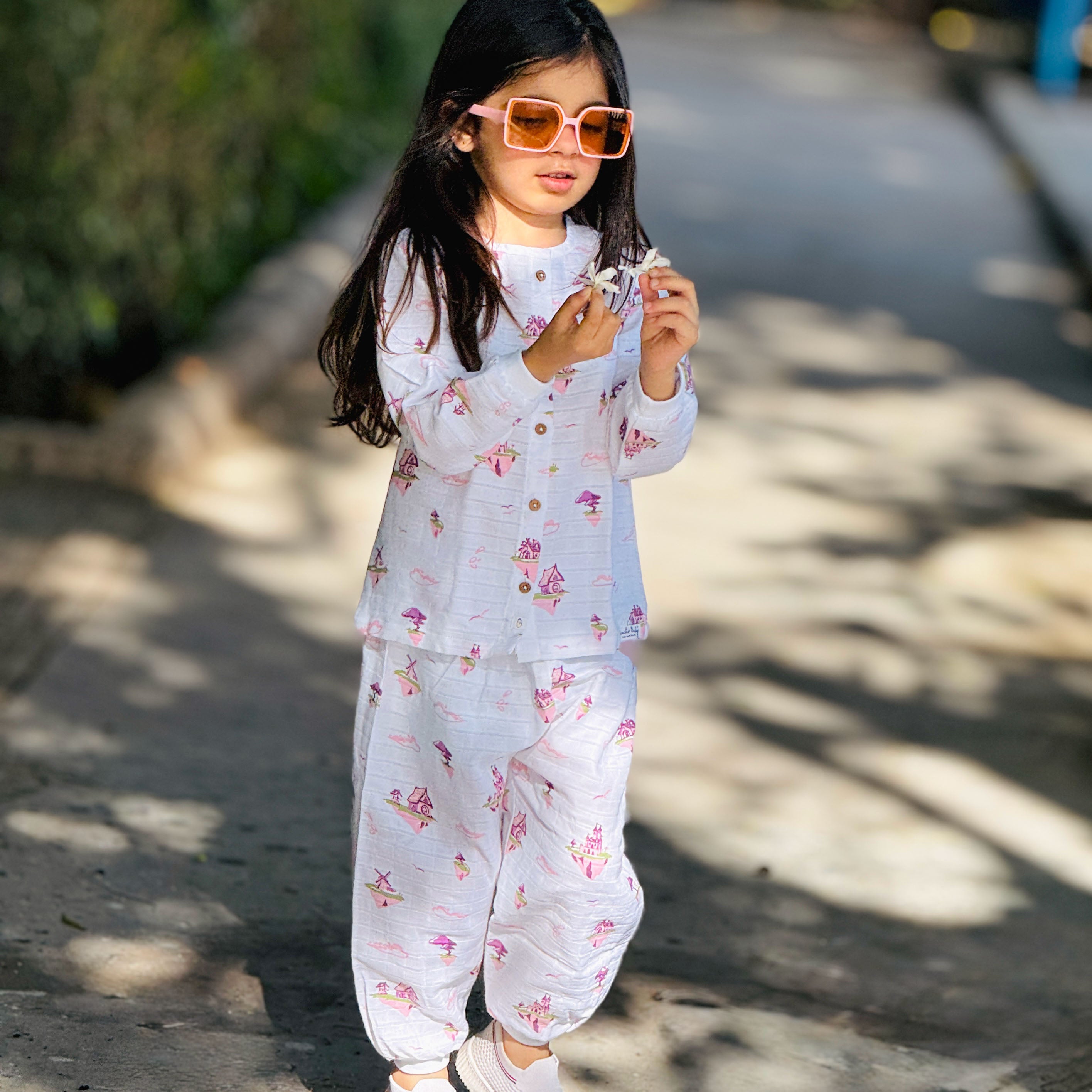 Muslin Cotton Full Sleeve Top & Pant Set for Baby & Toddler (0–5 Years) - Floating Magic Tales
